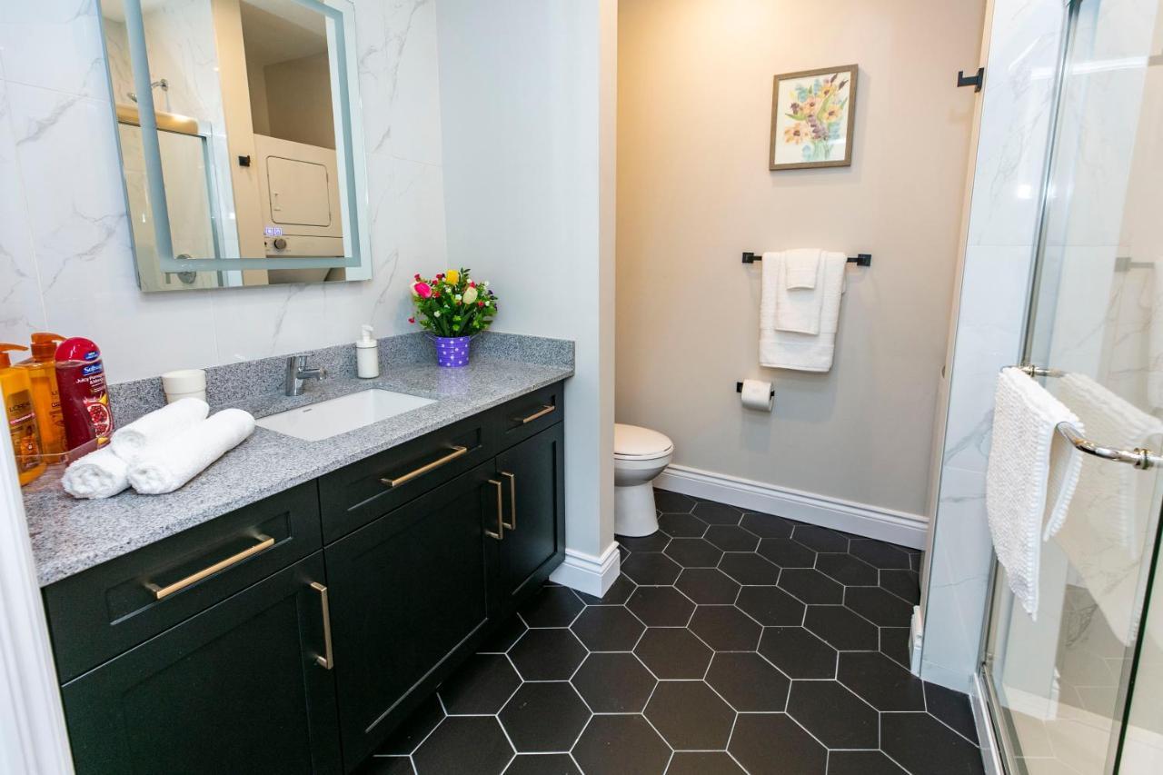 Apartmán Luxury 1Br With King Bed - Steps From Byward Market! Ottawa Exteriér fotografie